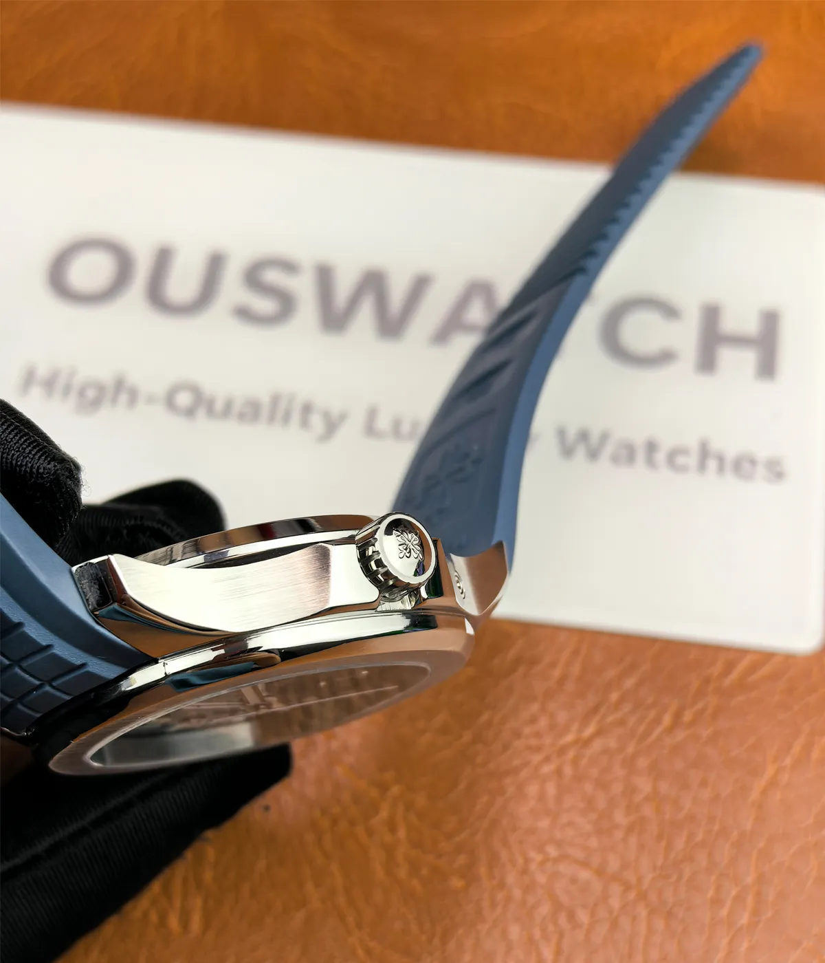 Patek Philippe Aquanaut Travel Time 5164G-001 Right Side Display