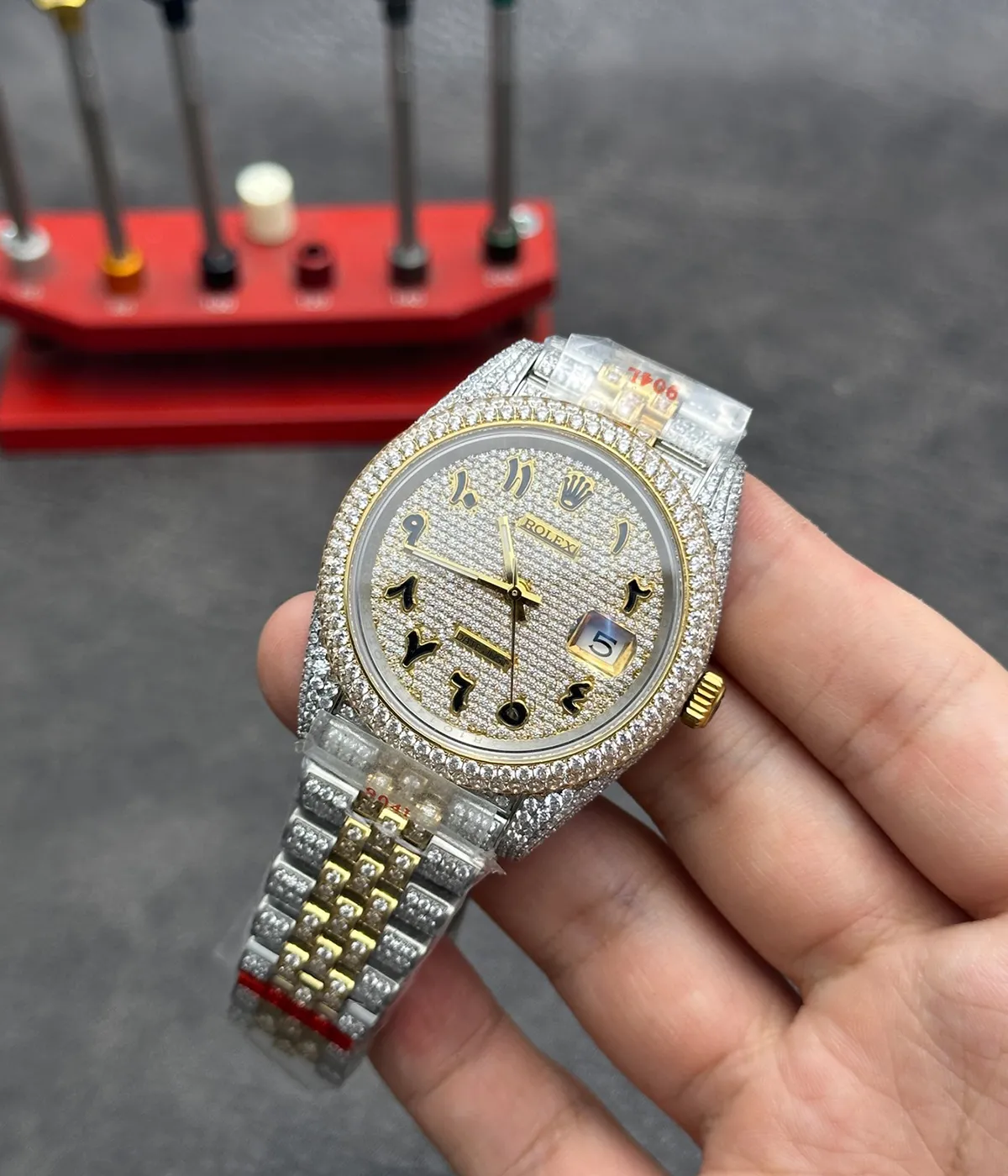 Rolex Datejust 278384RBR-0038 31mm Diamond-set replica watch worn on wrist